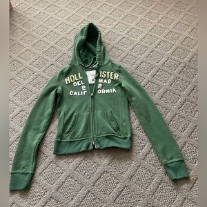 Hollister Women’s Zip Up XS